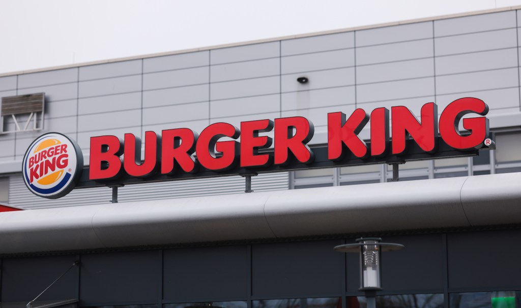 Florida Hamburger King Staff Member Arrested After Presumably Shooting at Drive-Thru Customer Who Threw Mayo at&nbsp;Her