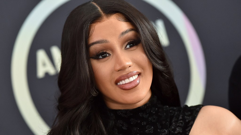 Cardi B Claps Back at Trolls Complaining About Picture of Her 6-Month-Old&nbsp;Boy