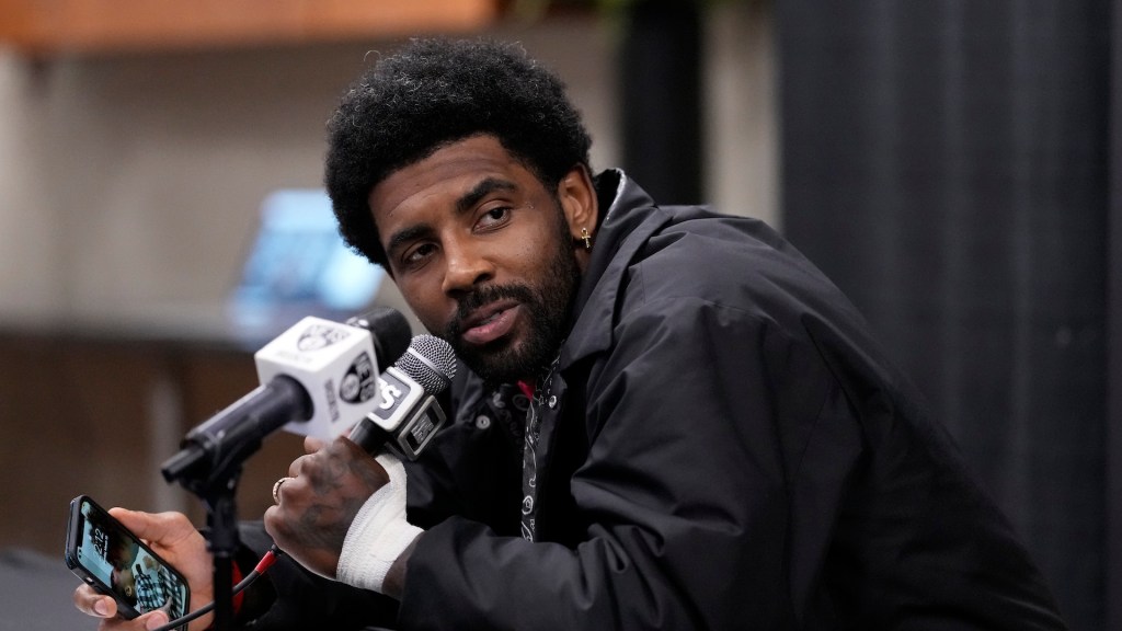 Kyrie Irving to Be Permitted to Play in House Games Amid Upcoming NYC Vaccine Required Change