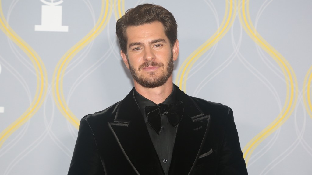 Andrew Garfield to Play Billionaire Richard Branson in ‘Hot Air’ Limited Series About Virgin&nbsp;Airways